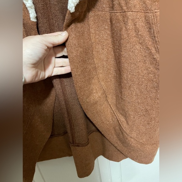 Hem & Thread brown, fur collar, sweater/jacket/cardigan - Picture 8 of 8